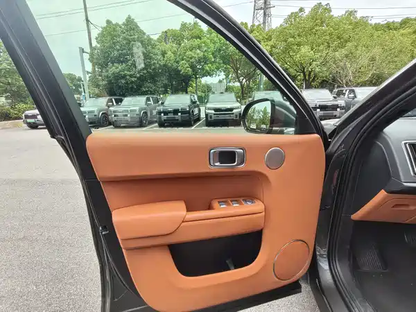 Li Auto L8 2023