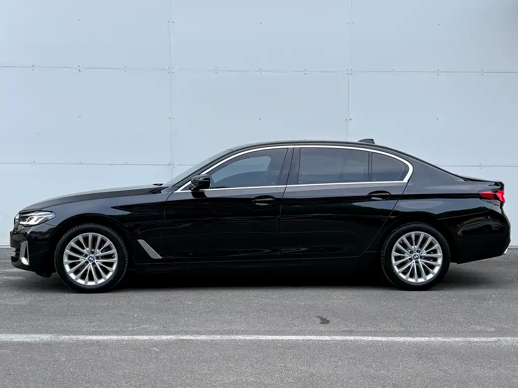 BMW 5 Series 2022