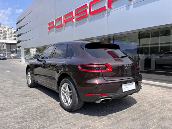 Porsche Macan 2016