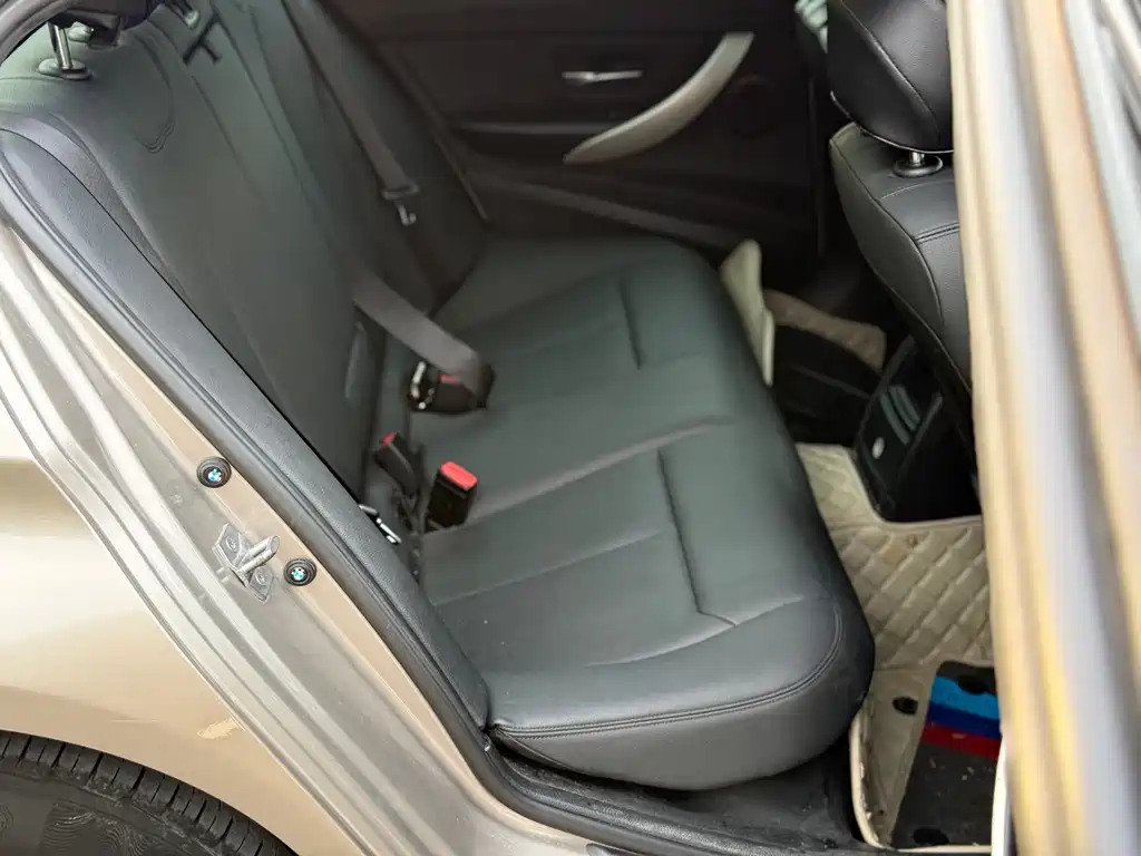BMW 3 Series 2015 — фото 10