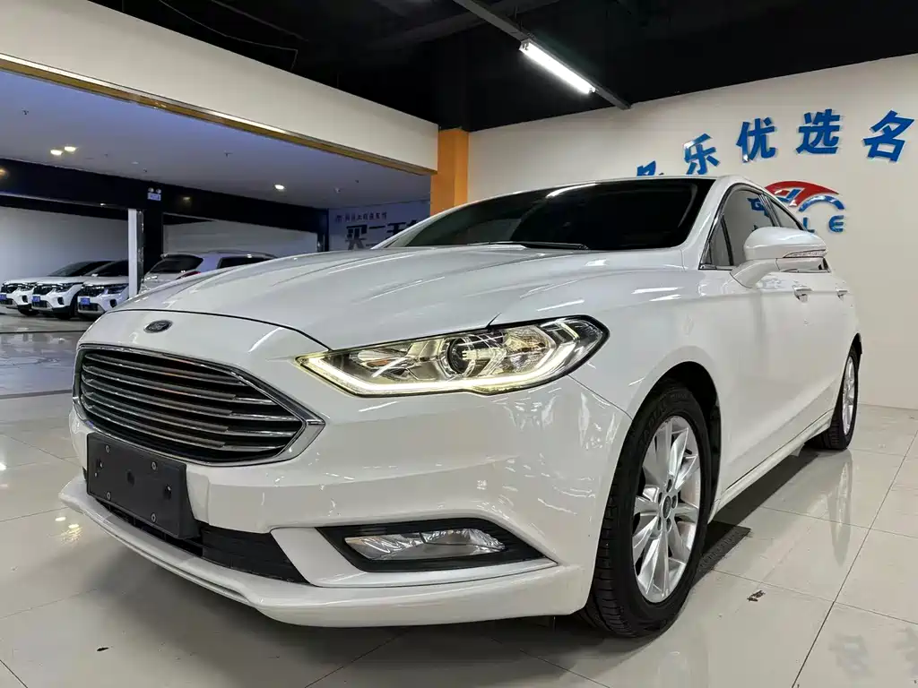 Ford Mondeo 2017 — фото 1