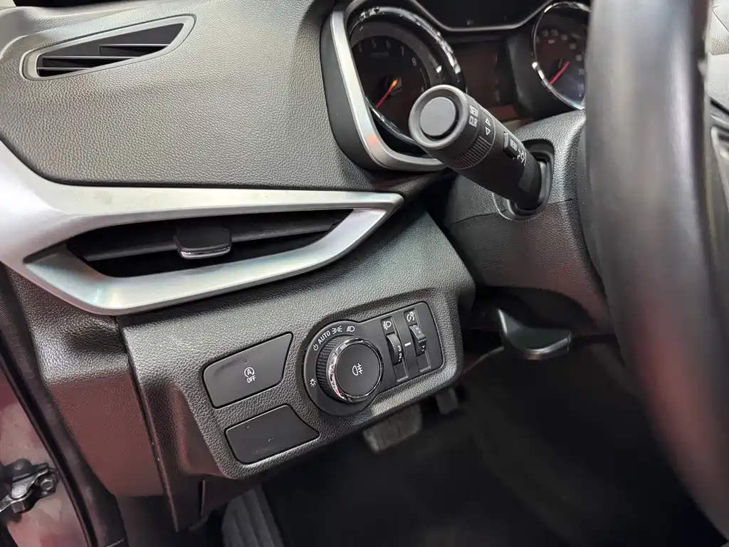 Chevrolet Orlando 2023 — фото 14