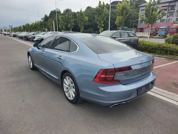Volvo S90 2020