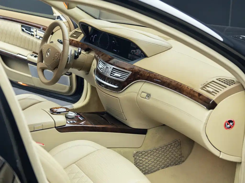 Mercedes-Benz S-Class AMG 2012 — фото 11