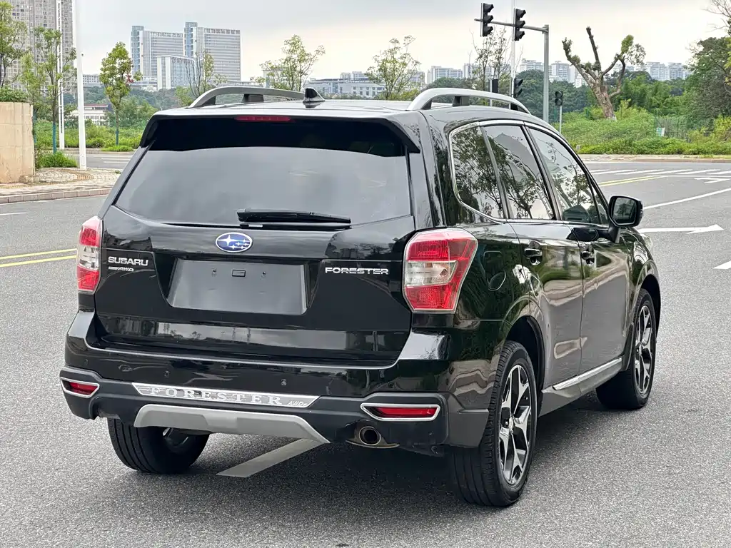 Subaru Forester 2016 — фото 4