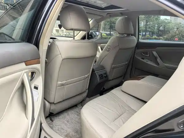 Toyota Camry 2011