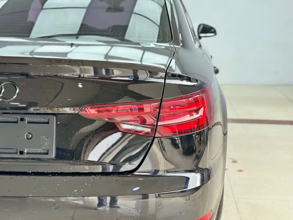 Audi S4 2019 — фото 23