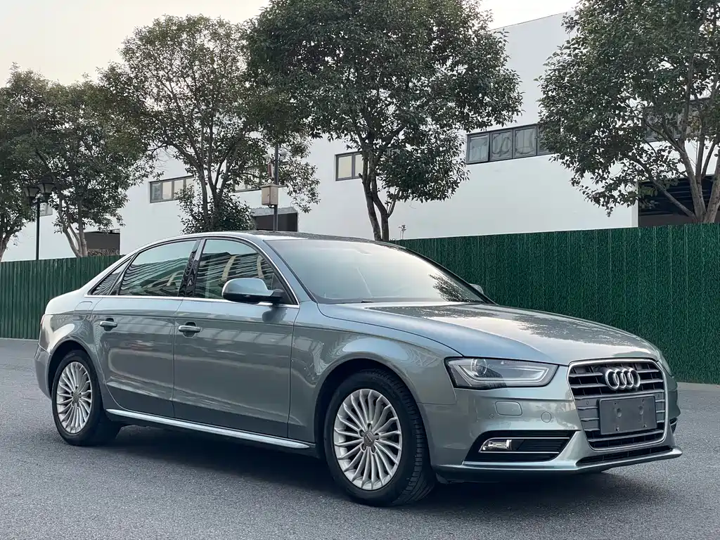 Audi A4L 2015 — фото 3