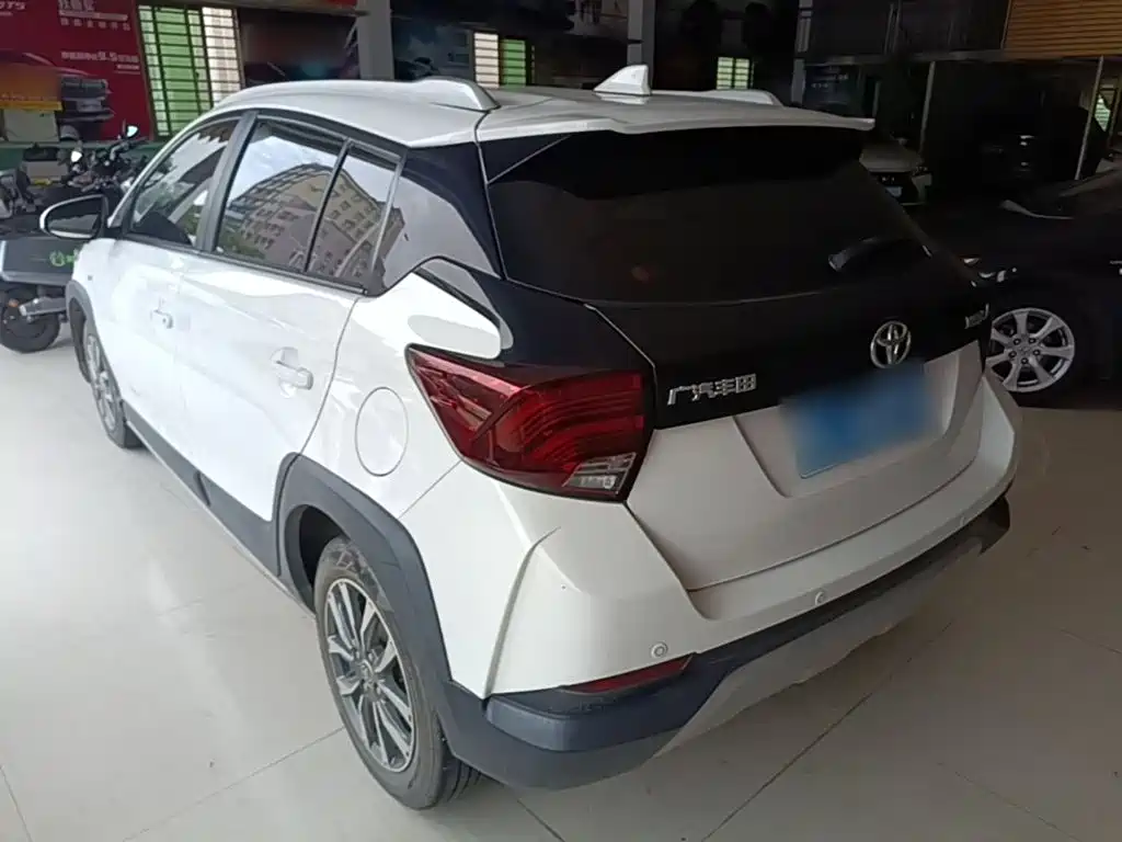 Toyota Yaris L 2020