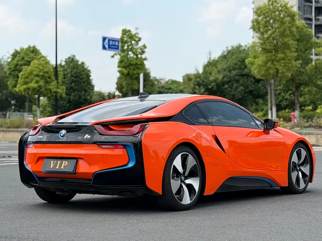 BMW i8 2017 — фото 5