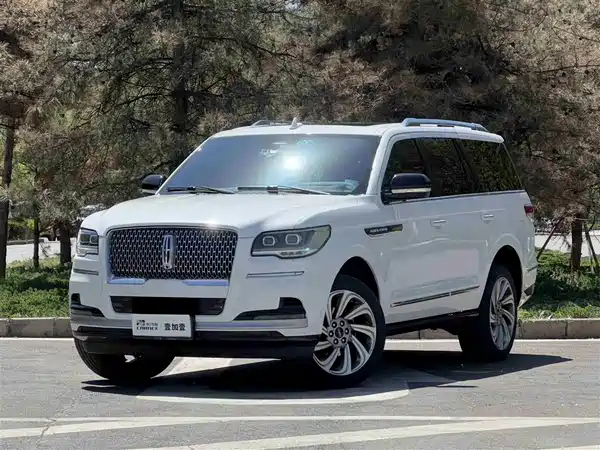 Lincoln Navigator 2023