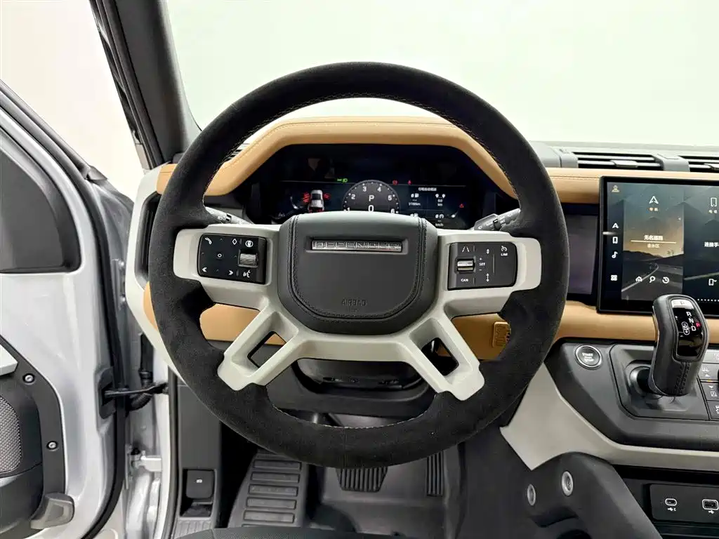 Land Rover Defender 2025 — фото 14