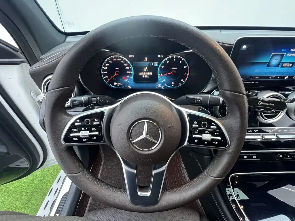 Mercedes-Benz GLC 2022 — фото 16