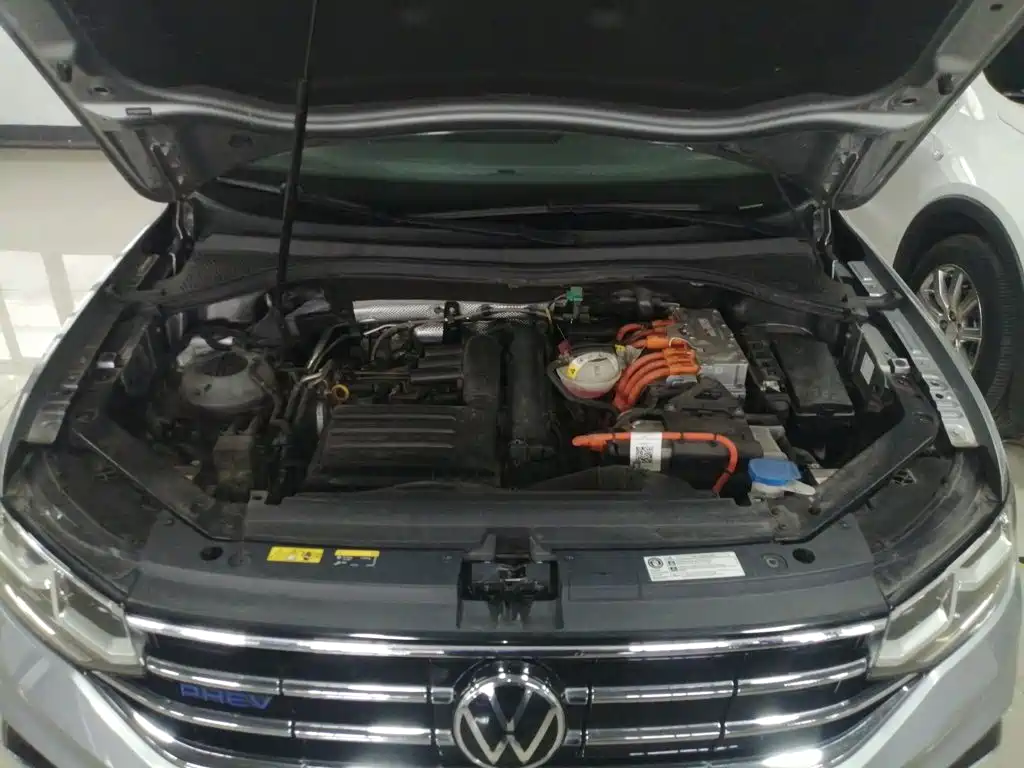 Volkswagen Tiguan L PHEV 2021 — фото 20