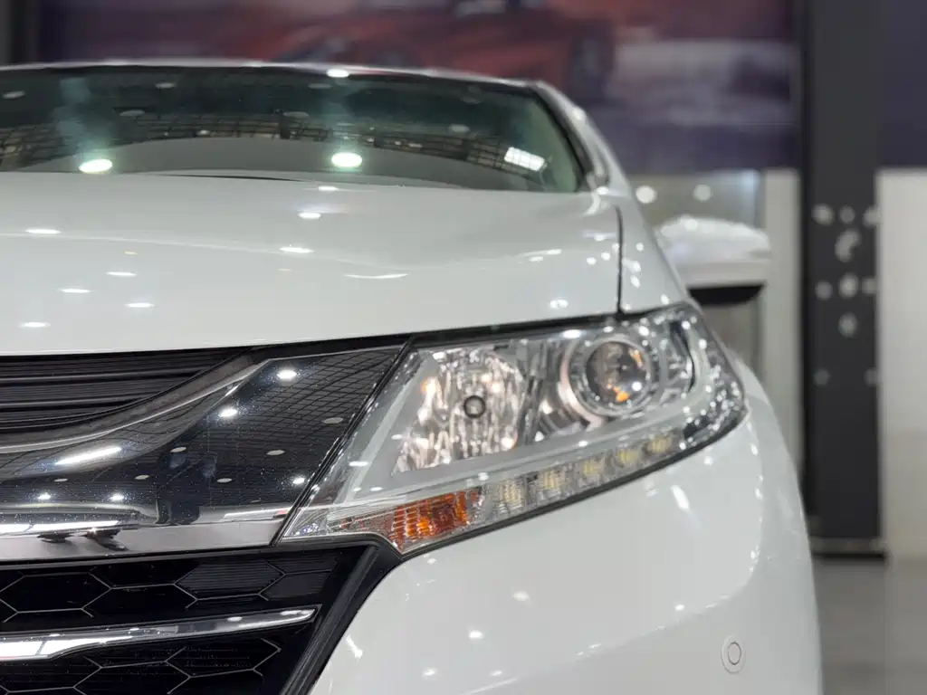 Honda Odyssey 2017 — фото 19