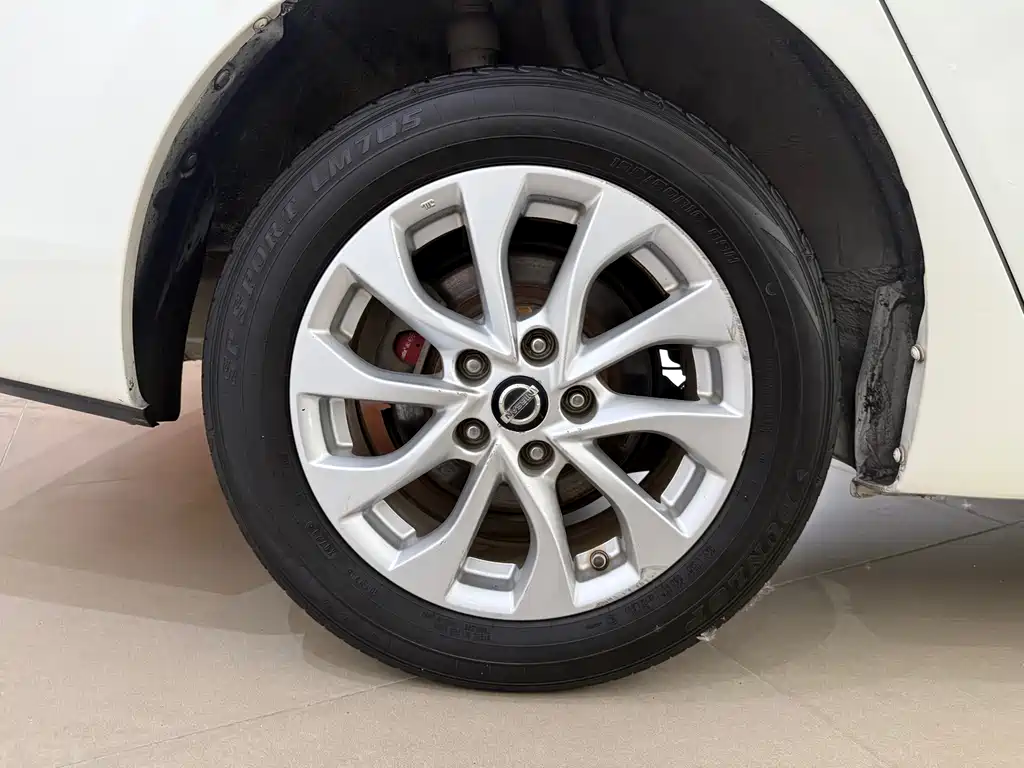 Nissan Sylphy 2017 — фото 14
