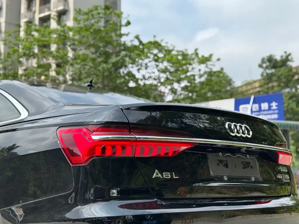 Audi A6L 2020 — фото 35