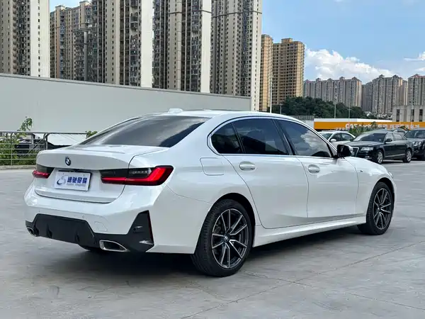BMW 3 Series 2022
