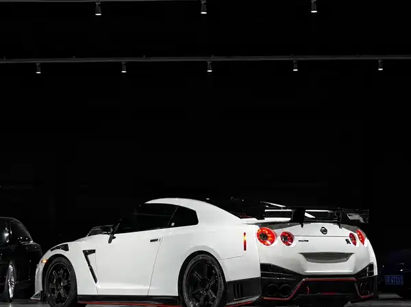 Nissan GT-R 2012