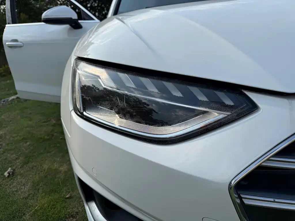 Audi A4L 2021 — фото 15