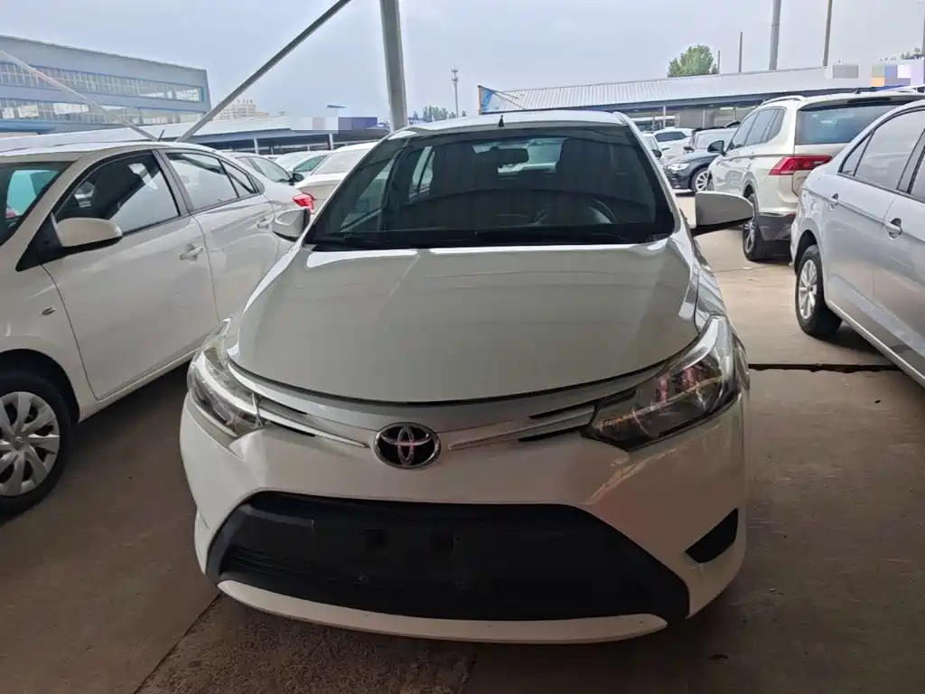 Toyota Vios 2015 — фото 3