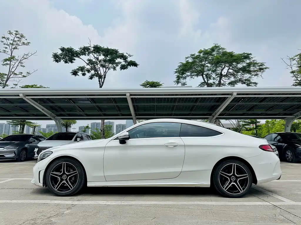 Mercedes-Benz C-Class 2019 — фото 4