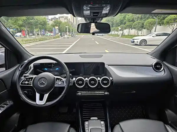 Mercedes-Benz B-Class 2021