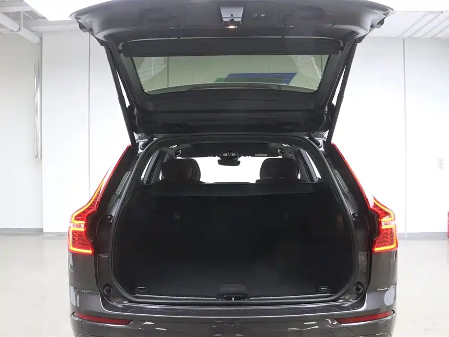 Volvo XC60 2024 — фото 28