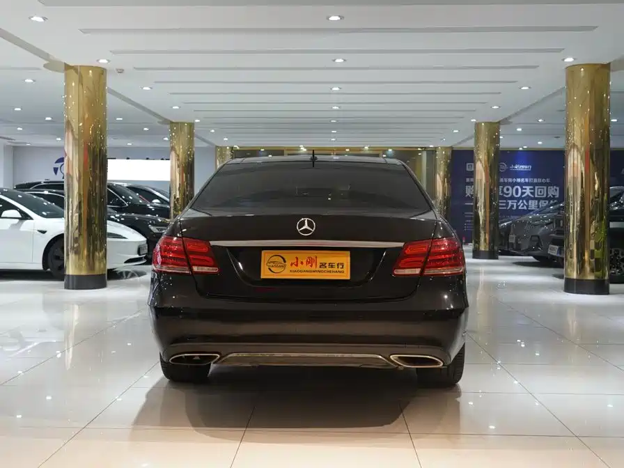Mercedes-Benz E-Class 2013 — фото 14