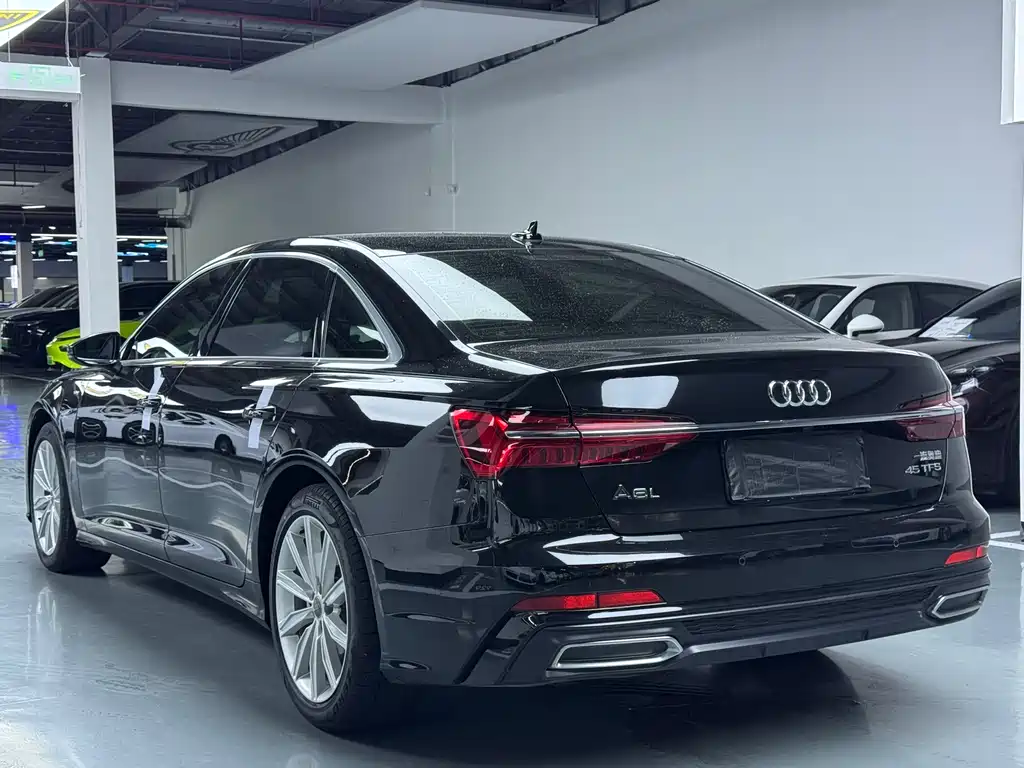 Audi A6L 2022 — фото 18
