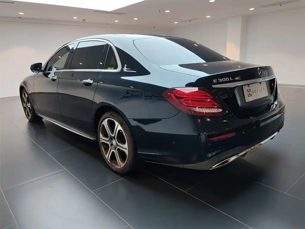 Mercedes-Benz E-Class 2016