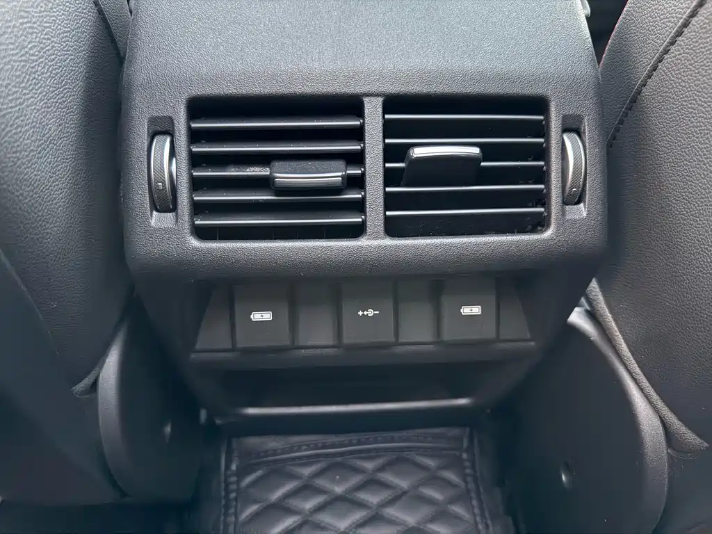Land Rover Discovery Sport 2020 — фото 15