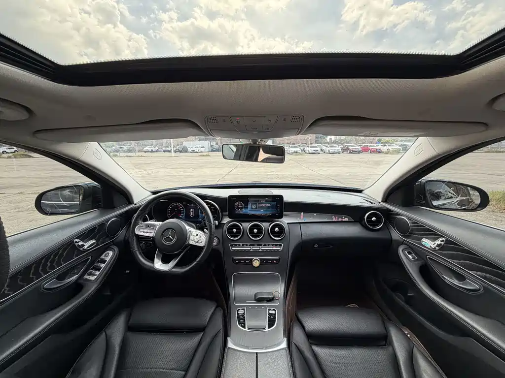 Mercedes-Benz C-Class 2020 — фото 12