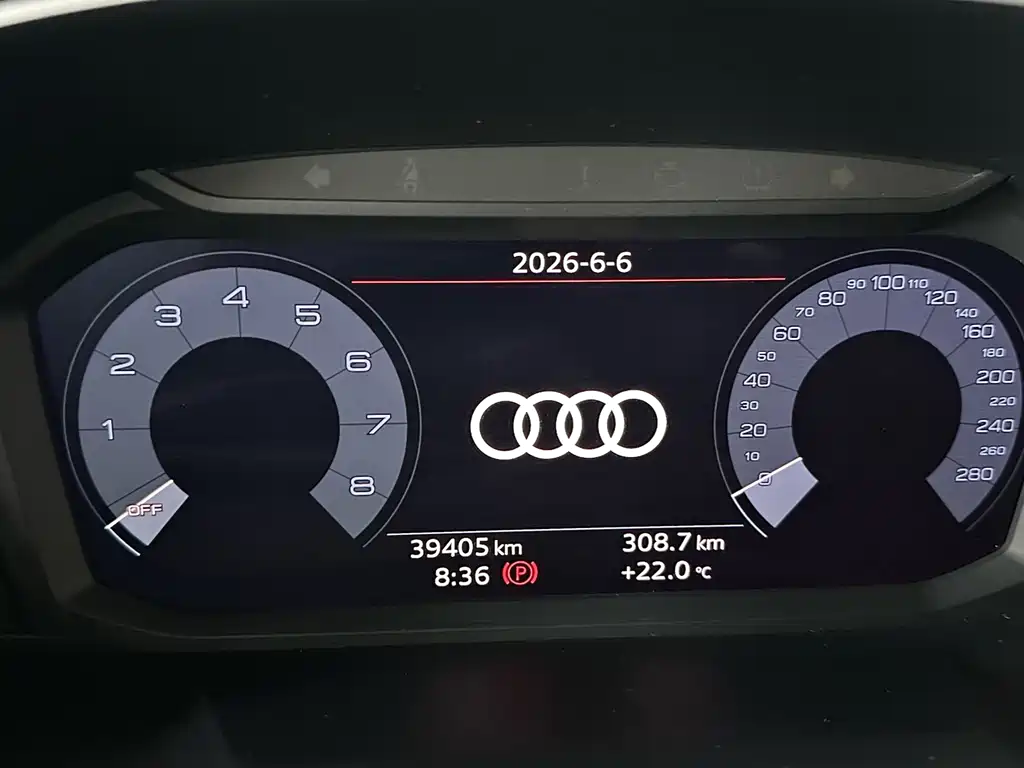 Audi Q3 2021 — фото 15