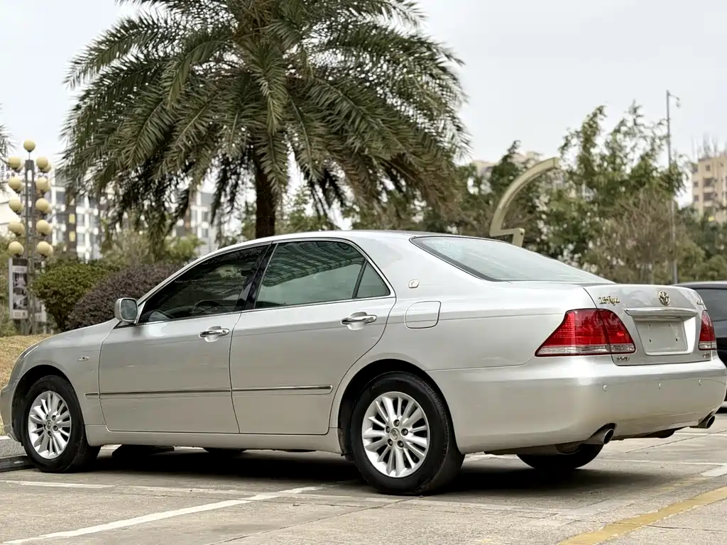 Toyota Crown 2008 — фото 13