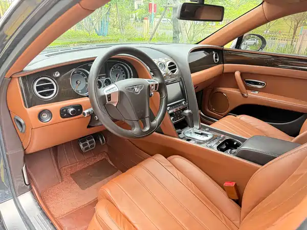 Bentley Flying Spur 2014