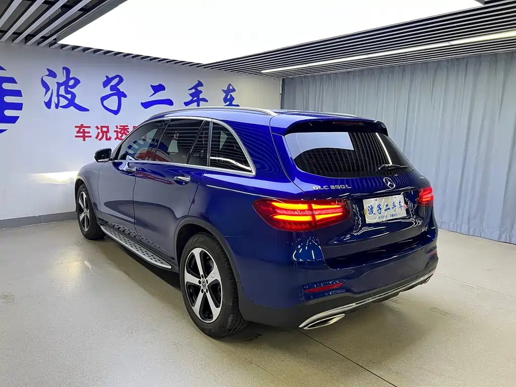 Mercedes-Benz GLC 2019 — фото 20