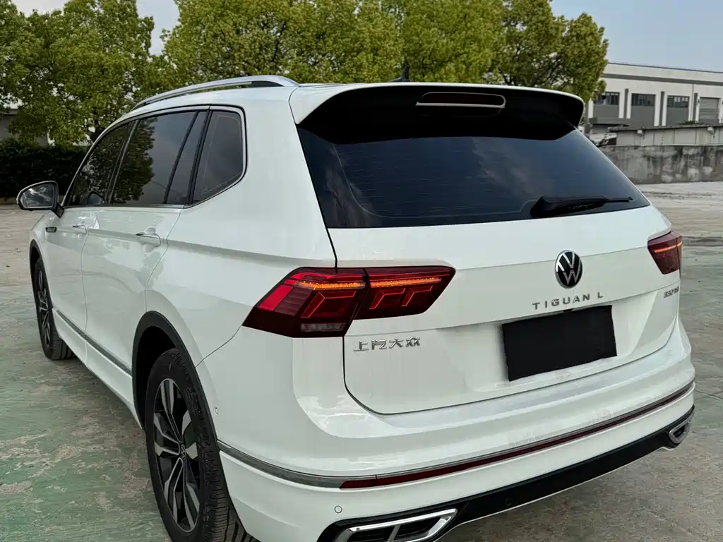 Volkswagen Tiguan L 2022