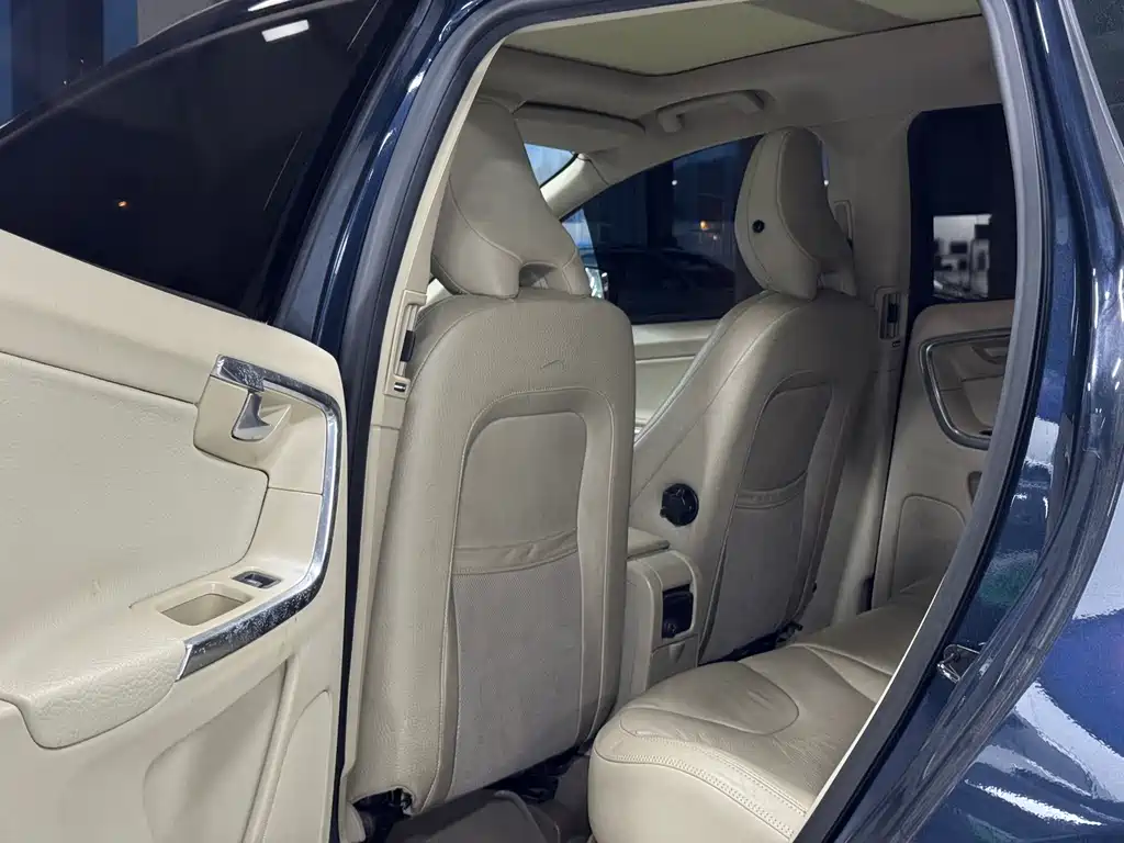 Volvo XC60 2012