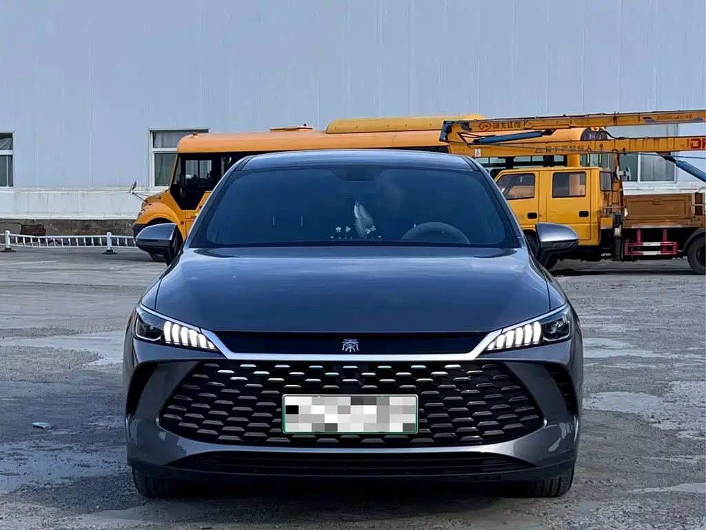 BYD Qin PLUS 2025 — фото 2