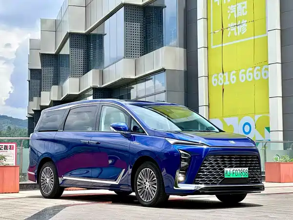 Buick GL8 New Energy 2024