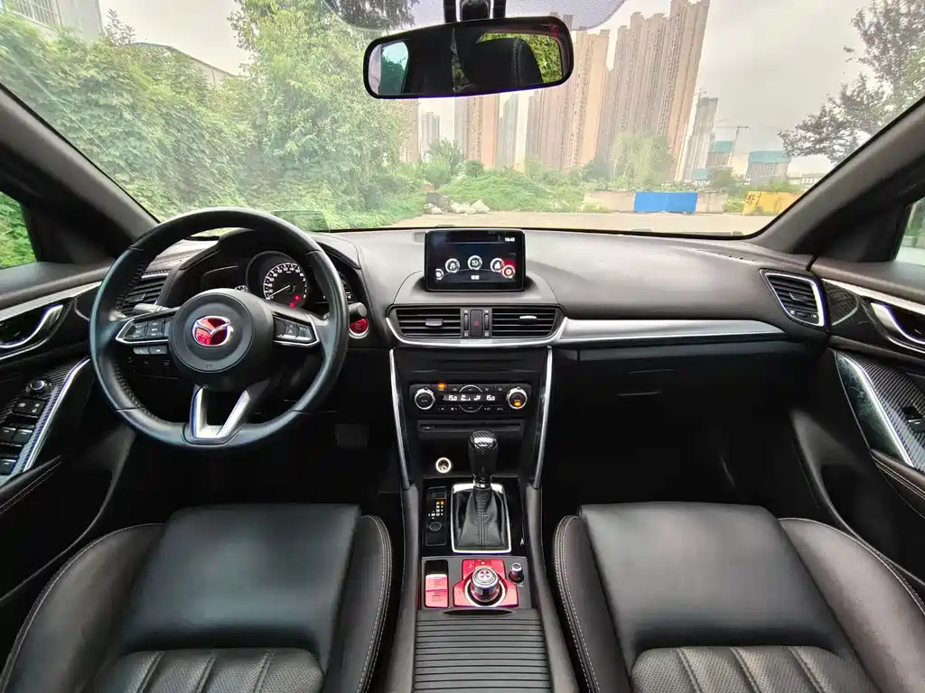 Mazda CX-4 2018 — фото 5