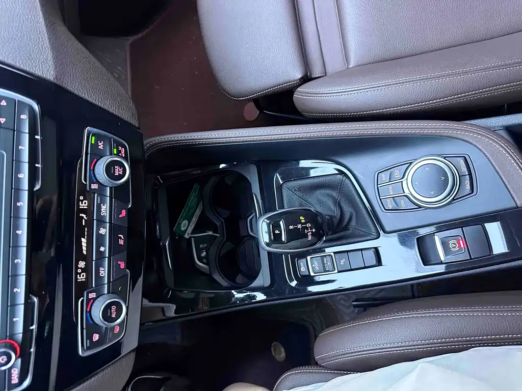 BMW X1 2022 — фото 15