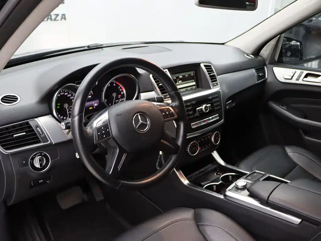 Mercedes-Benz M-Class 2014 — фото 17