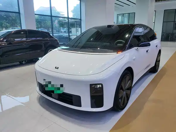 Li Auto i6 2025