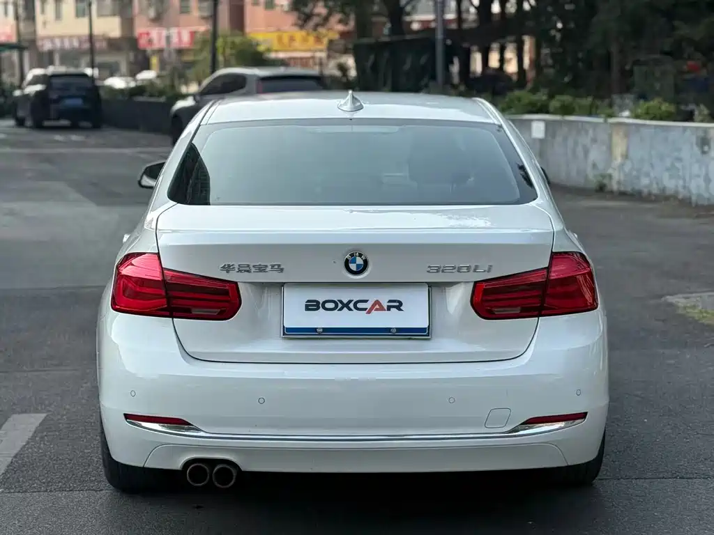 BMW 3 Series 2016 — фото 4