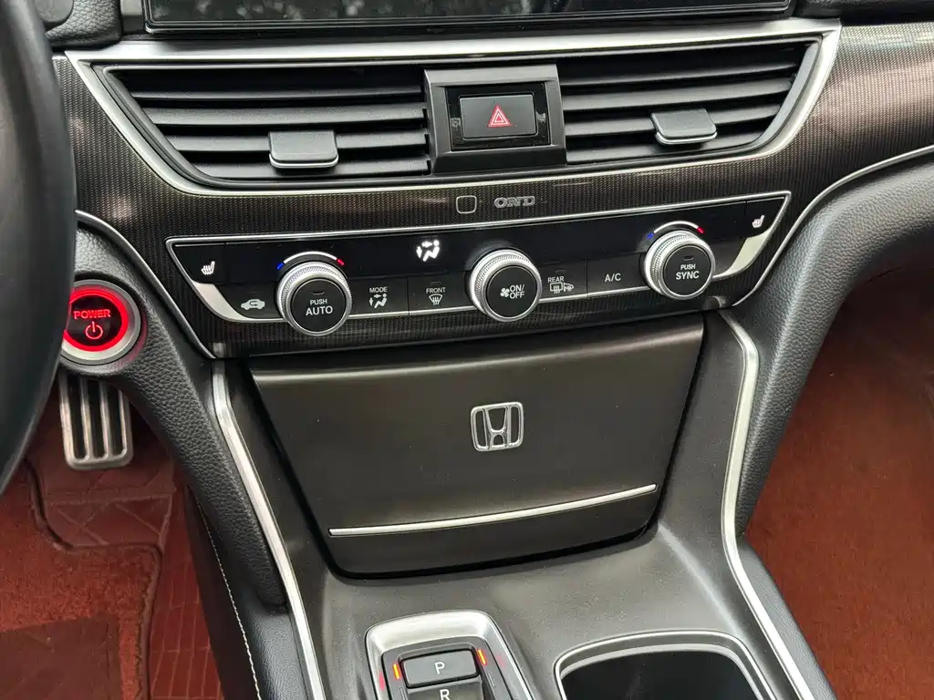 Honda Accord 2022 — фото 10