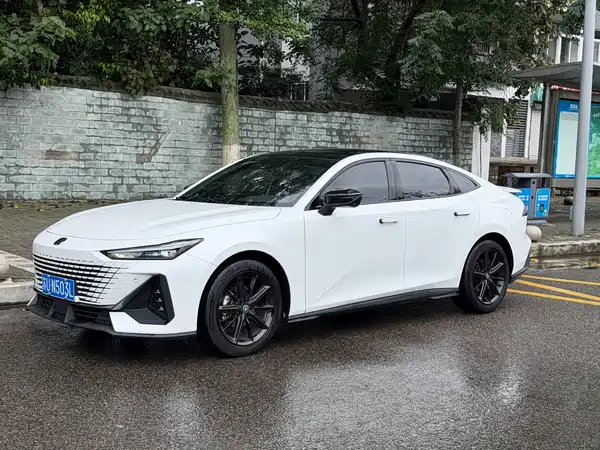 Changan UNI-V 2023