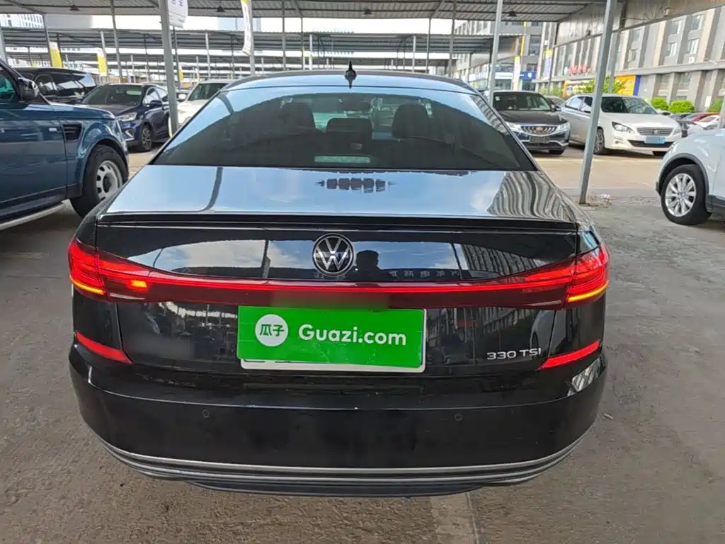 Volkswagen Passat 2023