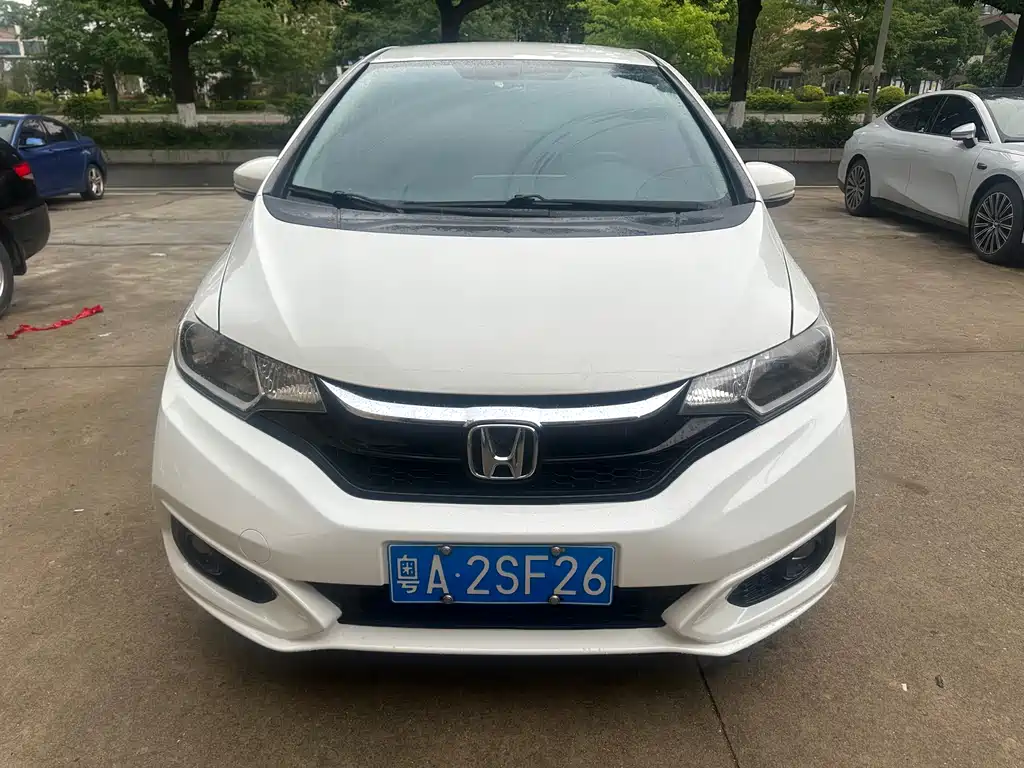 Honda Fit 2018 — фото 2